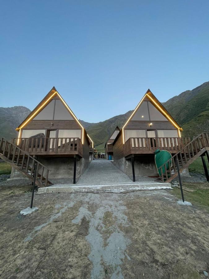 Kazbegi 4 Side Cottages Екстериор снимка